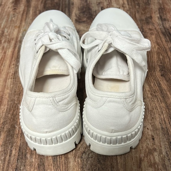 Torrid Chunky Lug sole Lace Up Canvas Sneakers, white, size 7.5WW - Picture 5 of 10